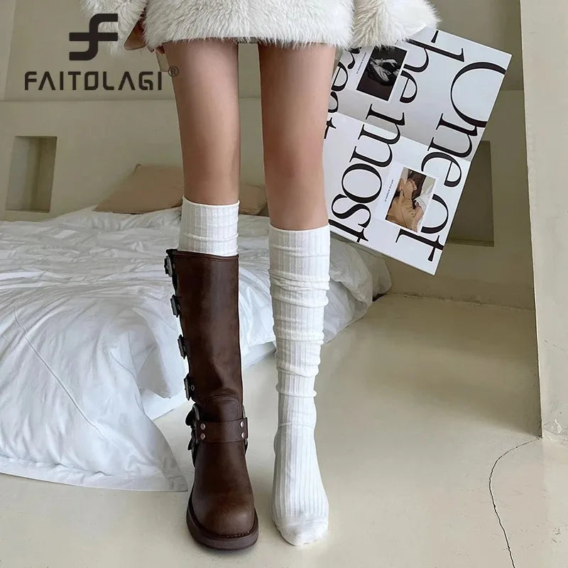 https://ae-pic-a1.aliexpress-media.com/kf/Sc7513e923dea4b12b982a1432913f2911/Spring-Knee-Length-Stockings-for-Women-White-Pile-Socks-Fashion-GIrls-JK-Slimming-Boots-Sock-Japanese.jpg
